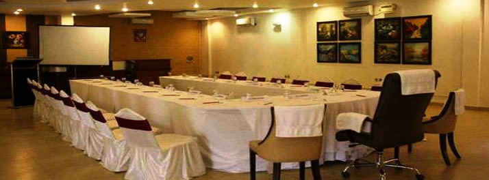 767/United-21 Grassland - Kaziranga National Park 03.jpg